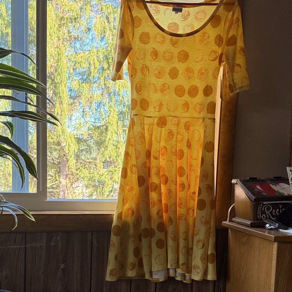 LuLaRoe Yellow Circle Pattern Midi Dress Brand New w/tags medium
